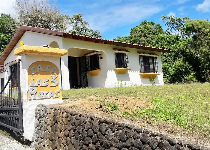 Guest house Enjoy Your In A “pura Vida” Way At Nuevo Arenal. *